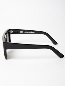 Chronicles of Never Graz Eyewear 3 228x300 Chronicles of Never & Graz Eyewear