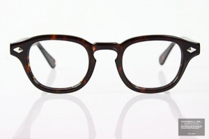 OVERKILL OVK Round Frame Glasses 2 300x199 OVERKILL OVK Round Frame Glasses 2