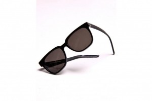 Super Peoples Glasses in Black 2 300x201 Super Peoples Glasses in Black 2