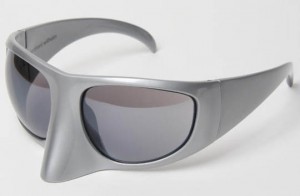 Linda Farrow Bernhard Willhelm ‘Mask’ Sunglasses 4 300x196 Linda Farrow & Bernhard Willhelm ‘Mask’ Sunglasses