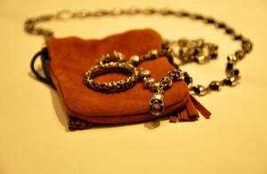 Loree Rodkin Skull Chain 2 300x196 Loree Rodkin Skull Chain