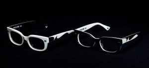 Madsaki EFFECTOR KILLER WHALE Fuzz Glasses 2 300x138 Madsaki & EFFECTOR KILLER WHALE Fuzz Glasses 2