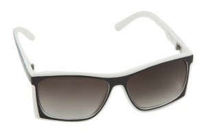 Jeepers Peepers Cleo Frame 2 300x194 Jeepers Peepers Cleo Frame