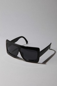 88 Sunglasses 2 200x300 88 Sunglasses 2