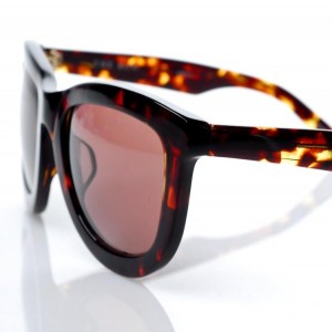 Linda Farrow for The Row 7C3 Oversize Tortoise Sunglasses 04 300x300 Linda Farrow for The Row 7C3 Oversize Tortoise Sunglasses 04