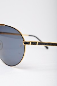 Linda Farrow Luxe Gold Aviator Sunglasses 03 200x300 Linda Farrow Luxe Gold Aviator Sunglasses 03