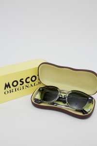 Moscot Lemtosh Black Crystal G15 Sunglasses 3 200x300 Moscot Lemtosh Black Crystal G15 Sunglasses 3