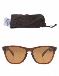 Oakley Frogskin Wayfarer Sunglasses in Brown 3 235x300 Oakley Frogskin Wayfarer Sunglasses in Brown 3