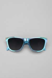 Razzy Metallic Wayfarer Sunglasses 4 200x300 Razzy Metallic Wayfarer Sunglasses 4