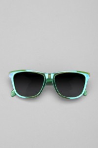 Razzy Metallic Wayfarer Sunglasses 5 200x300 Razzy Metallic Wayfarer Sunglasses 5