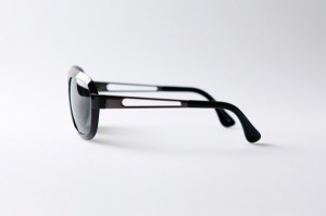 Tods Spring   Summer 2011 Aviator Sunglasses 03 300x199 Tods Spring   Summer 2011 Aviator Sunglasses 03