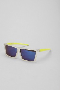 Carnival Wayfarer Sunglasses 4 200x300 Carnival Wayfarer Sunglasses 4
