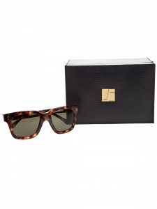 Linda Farrow Luxe Tortoiseshell Sunglasses 4 225x300 Linda Farrow Luxe Tortoiseshell Sunglasses 4