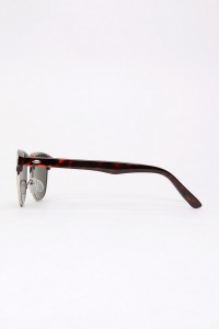 Mass Wayfarer Sunglasses 3 200x300 Mass Wayfarer Sunglasses 3