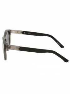 The Row for Linda Farrow Wayfarer Sunglasses 3 225x300 The Row for Linda Farrow Wayfarer Sunglasses 3