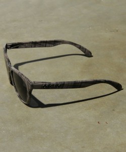 ZOEZOEPROZE Oakley Frogskins 3 250x300 ZOEZOEPROZE & Oakley Frogskins (3)