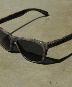 ZOEZOEPROZE Oakley Frogskins 50 250x300 ZOEZOEPROZE & Oakley Frogskins (50